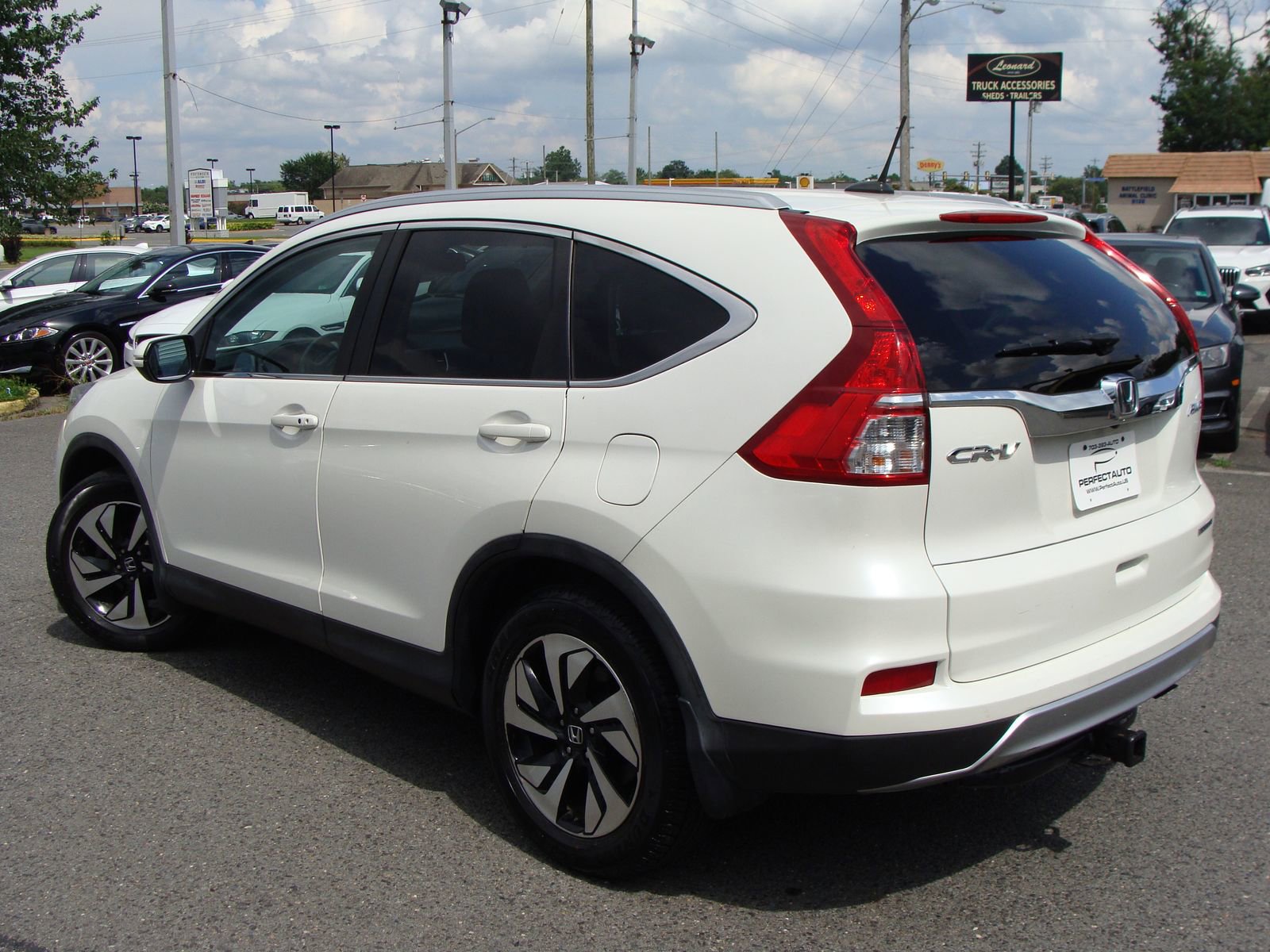 Used 2015 Honda CR-V Touring image 4