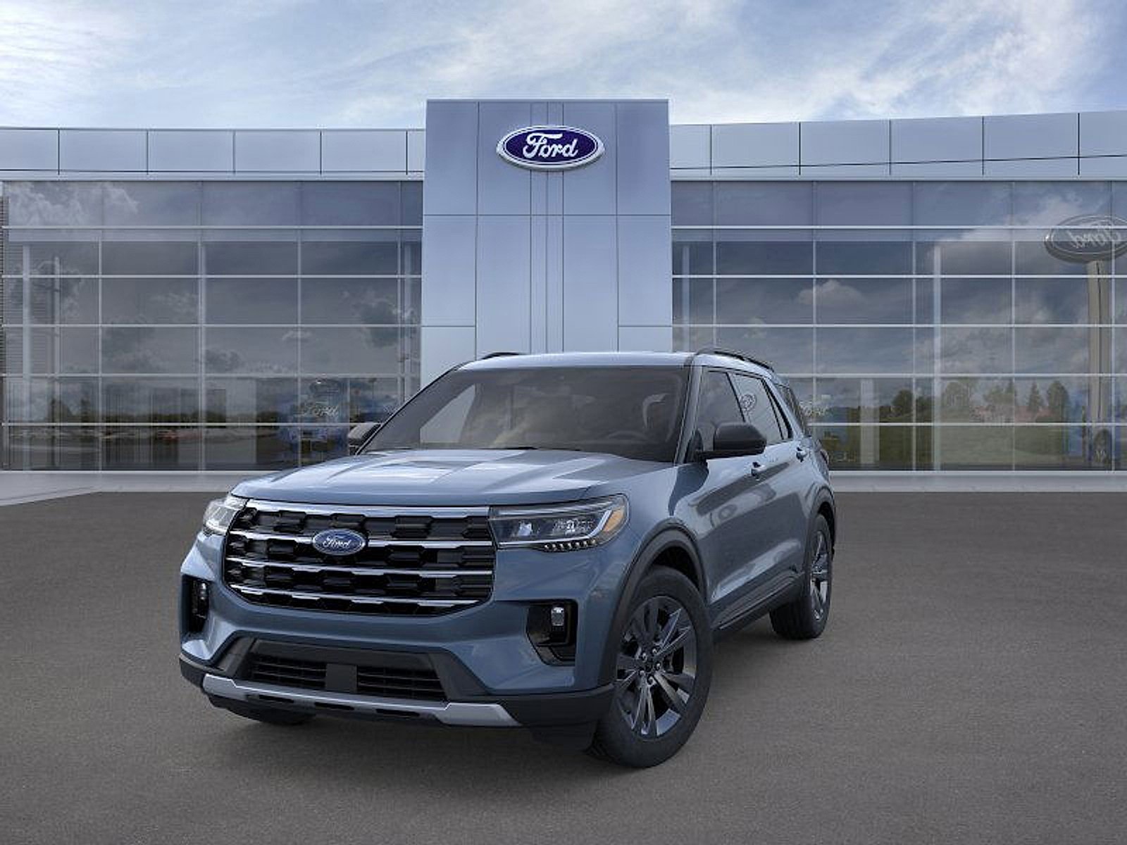 New 2026 Ford Explorer Active w/ Active Comfort Package image 2
