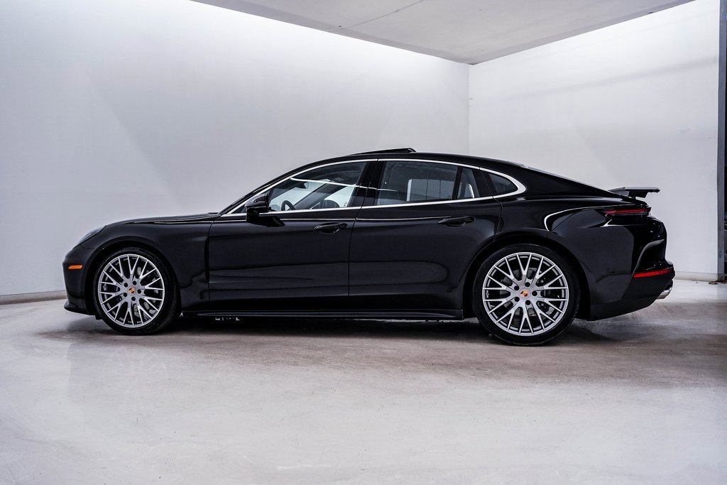 New 2026 Porsche Panamera 4 image 2