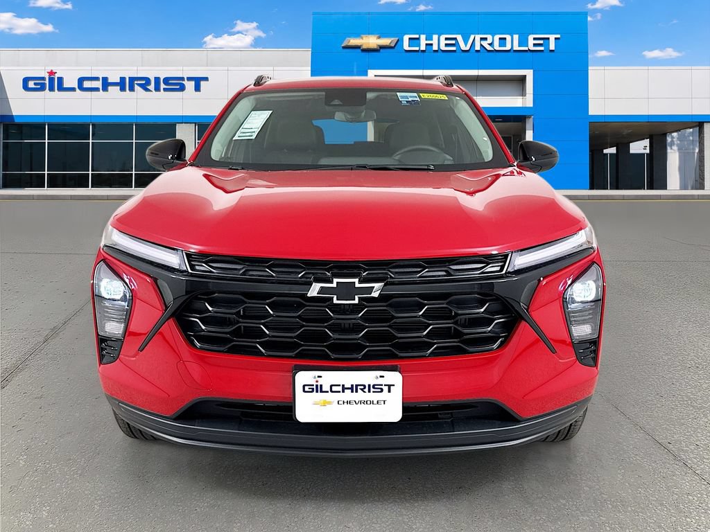 New 2026 Chevrolet Trax LT w/ Midnight Edition FWD image 2