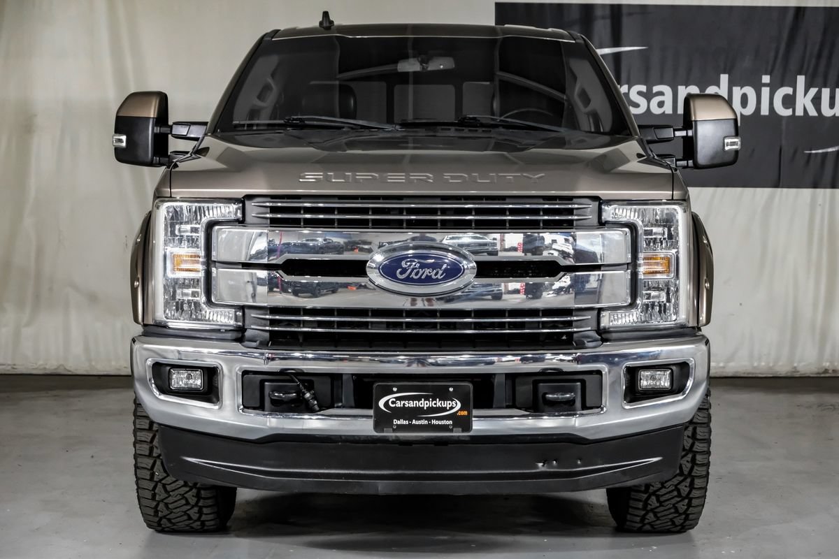 Used 2019 Ford F250 Lariat w/ Lariat Value Package AWD/4WD image 3