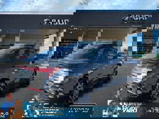 Used 2024 Hyundai Elantra SEL FWD image 8