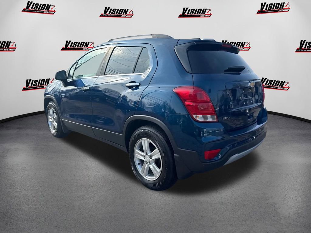 Used 2020 Chevrolet Trax LT w/ Driver Confidence Package image 7