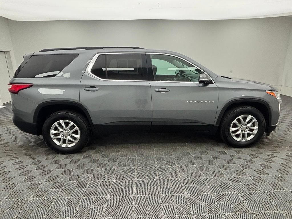 Used 2019 Chevrolet Traverse LT FWD image 7