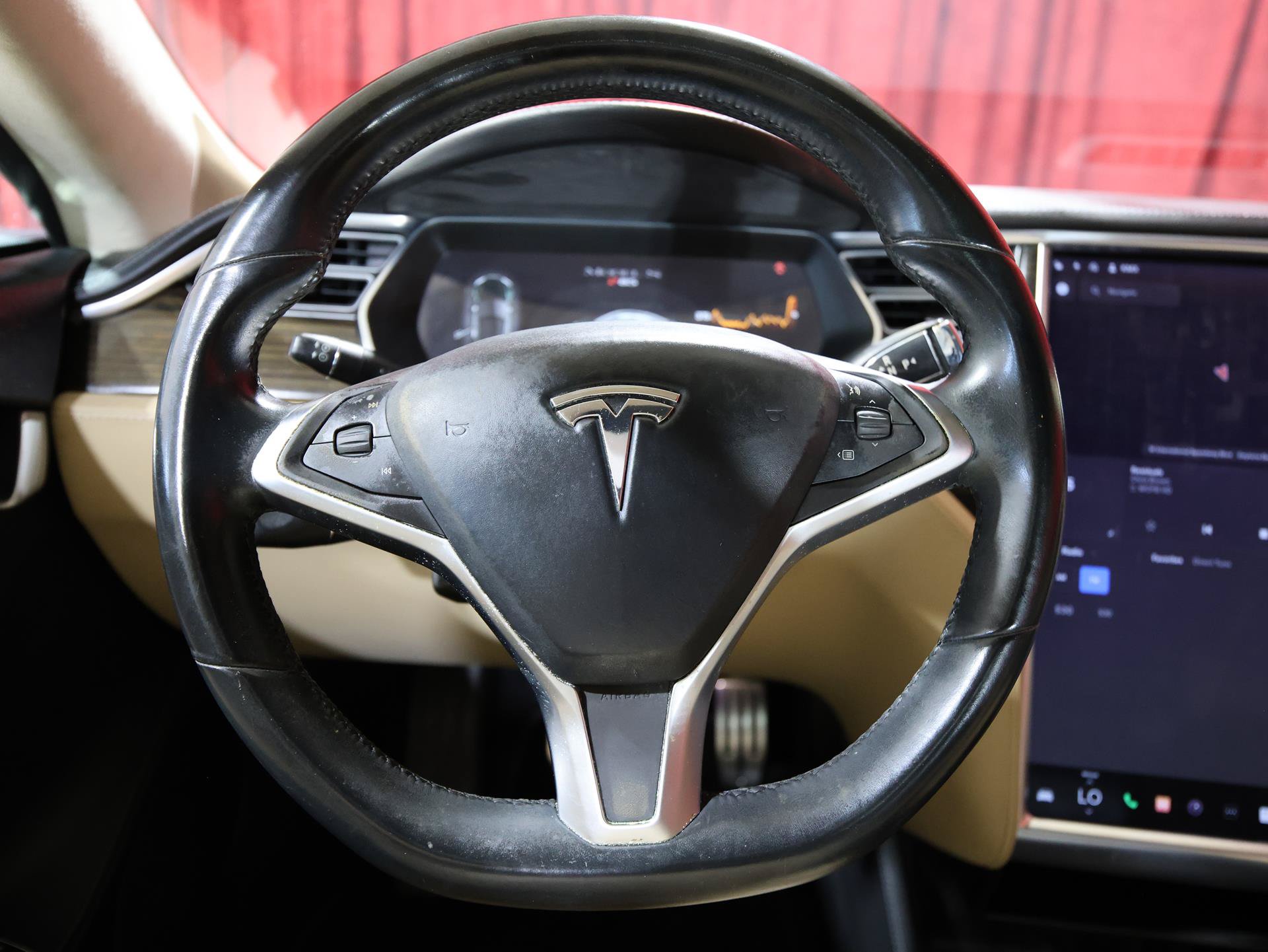 Used 2014 Tesla Model S 85 RWD image 16