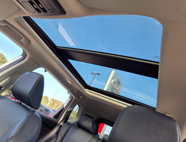 Used 2026 Nissan Rogue SV w/ SV Premium Package FWD image 8