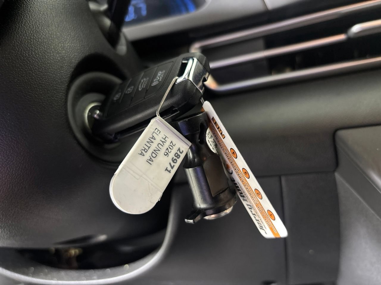 Used 2026 Hyundai Elantra SE FWD image 19