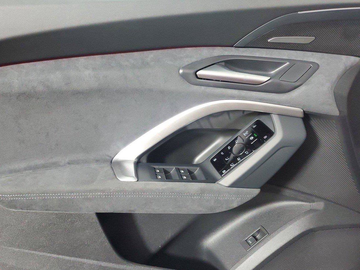 New 2026 Audi SQ5 Premium Plus AWD/4WD image 18