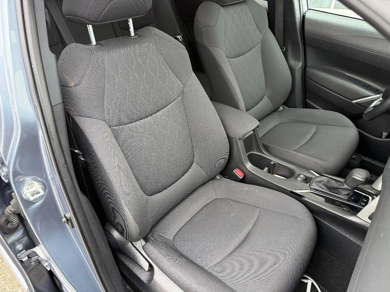 Used 2024 Toyota Corolla Cross LE image 11