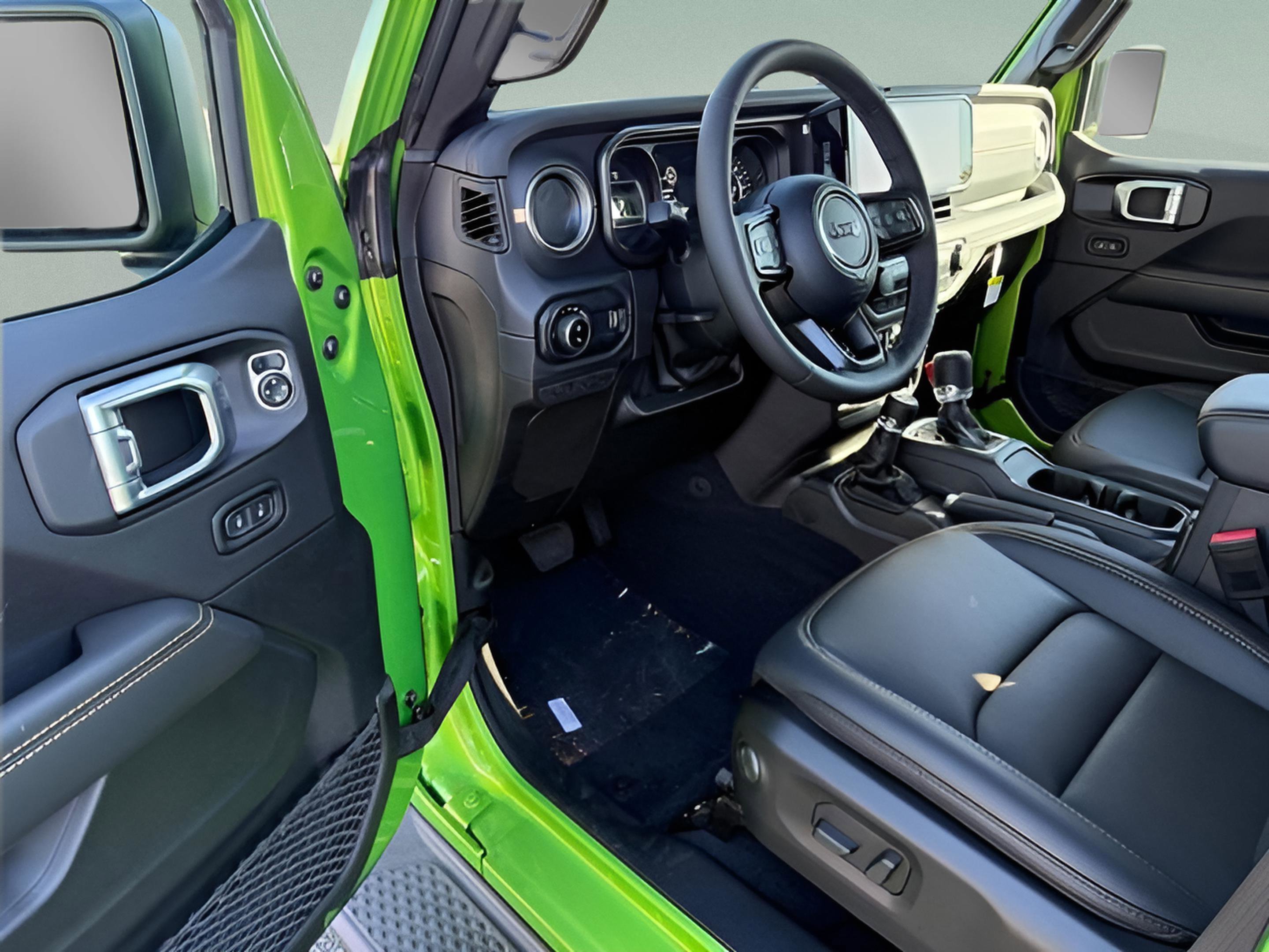 New 2025 Jeep Gladiator Sport image 16