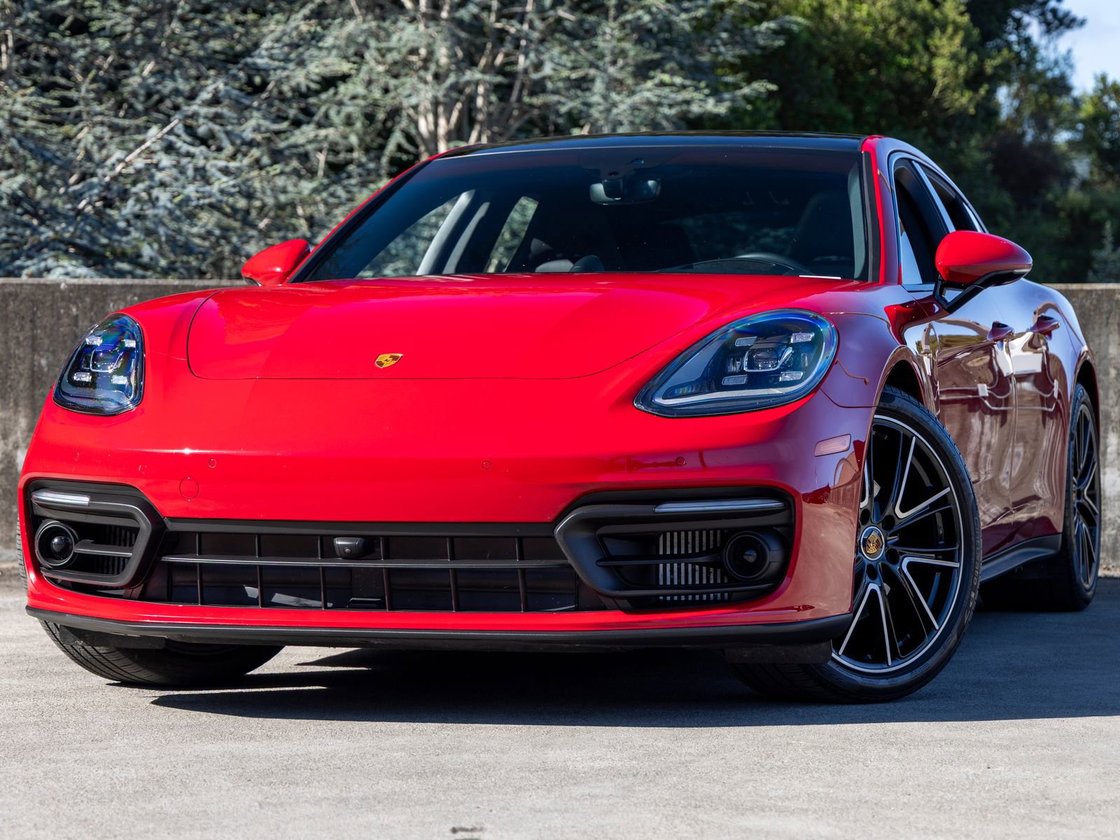 Certified 2023 Porsche Panamera Platinum Edition image 1