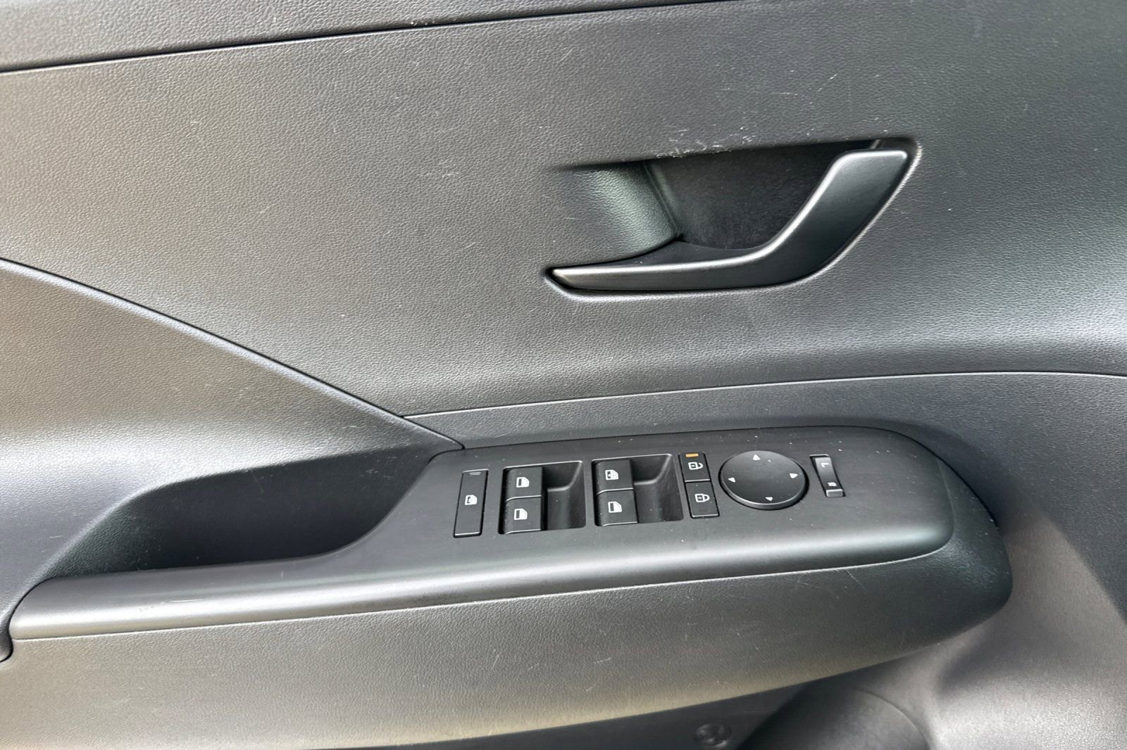 Used 2024 Hyundai Kona SEL FWD image 10