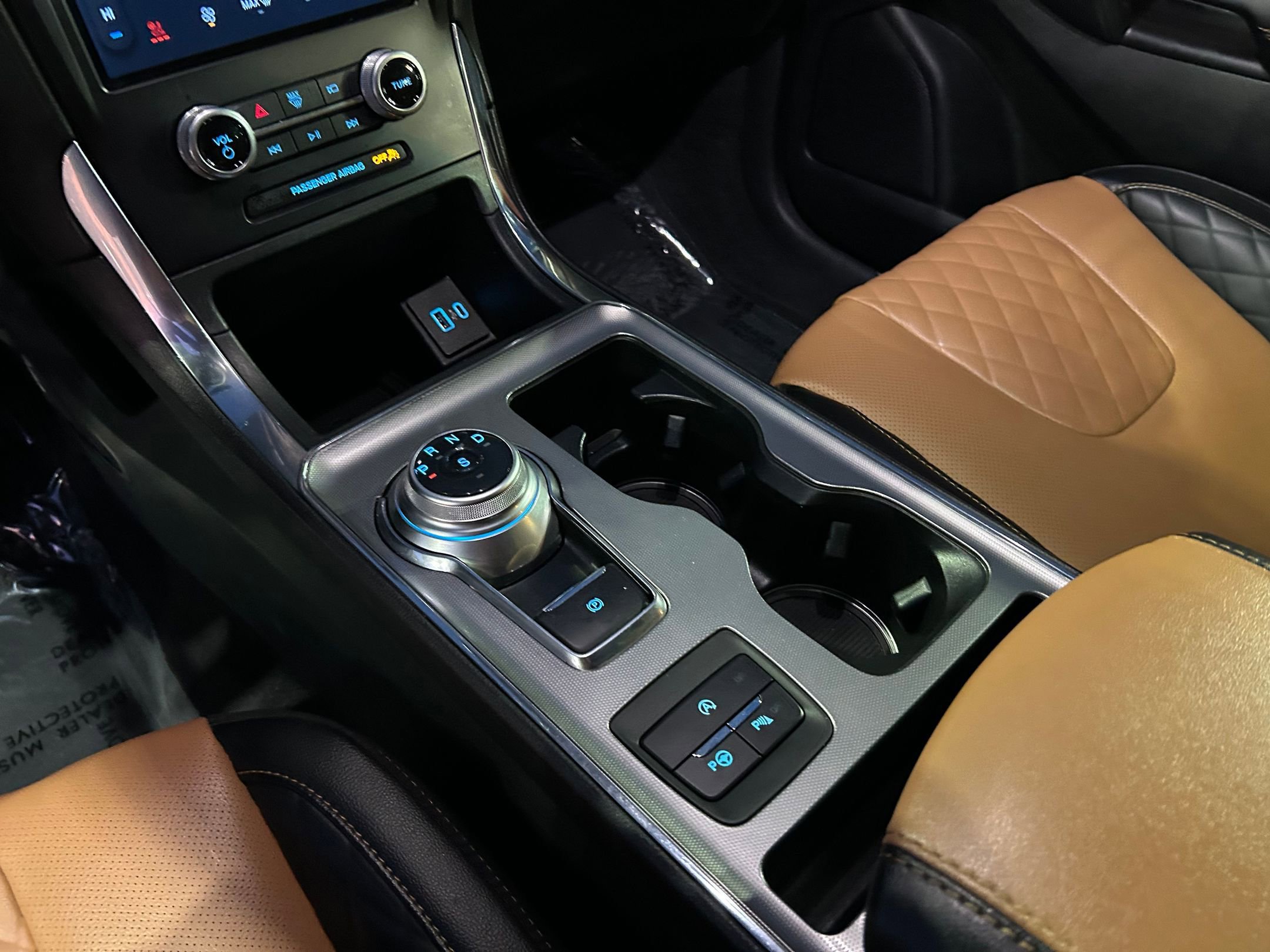 Used 2024 Ford Edge Titanium w/ Titanium Elite Package image 18