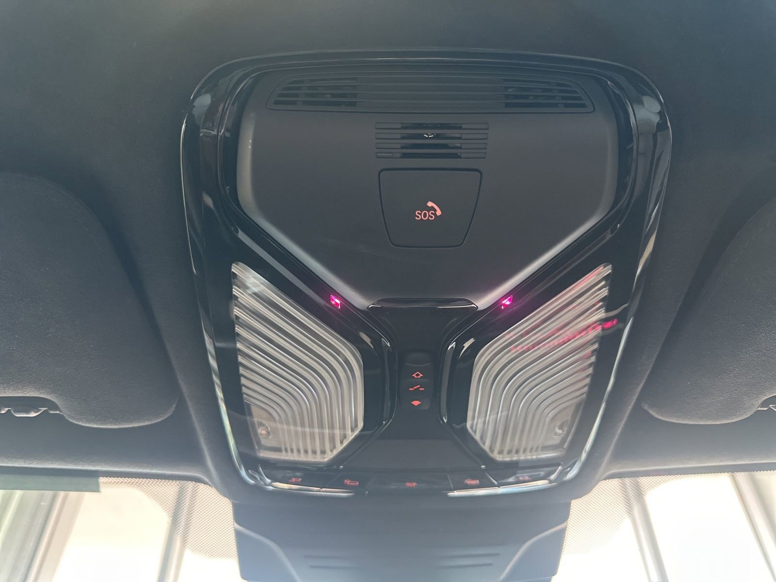 Certified 2023 BMW X7 xDrive40i w/ Premium Package image 37