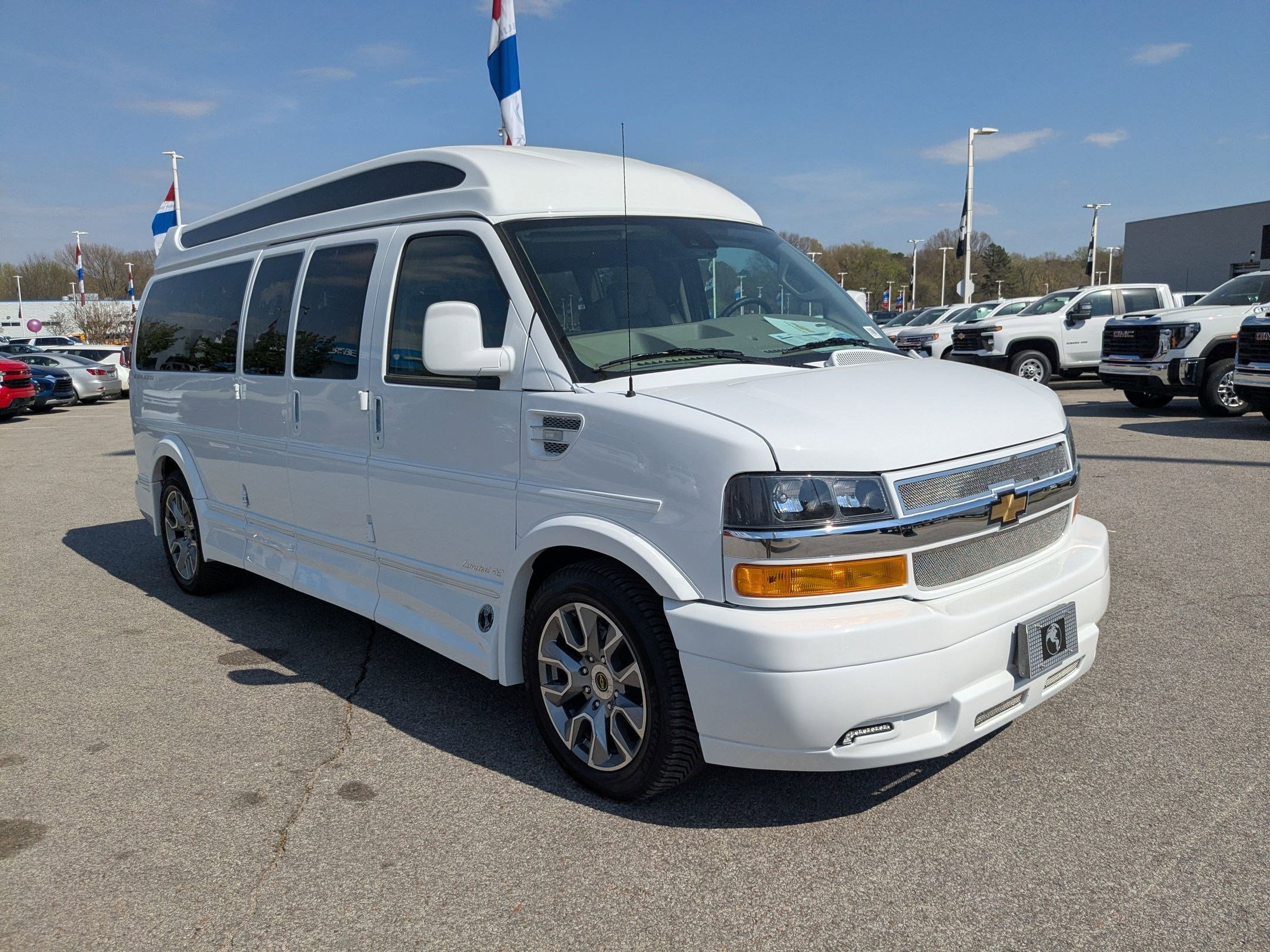 New 2026 Chevrolet Express 2500 Extended w/ Driver Convenience Package image 8