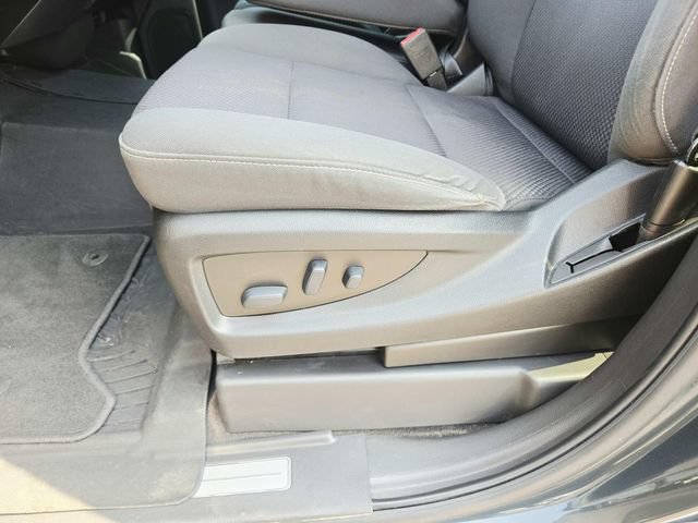 Used 2018 Chevrolet Silverado 1500 LT w/ All Star Edition AWD/4WD image 30