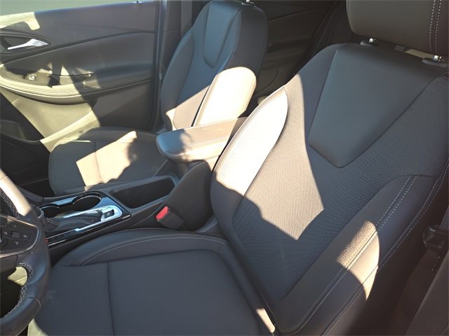 Used 2023 Buick Encore GX Select w/ Sport Touring Package image 9