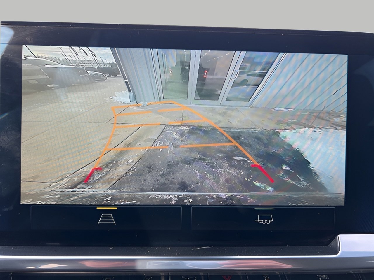 Used 2022 Chevrolet Silverado 1500 LT image 13