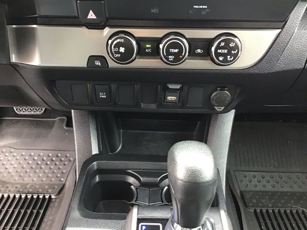 Used 2023 Toyota Tacoma SR5 w/ SR5 Appearance Package image 30