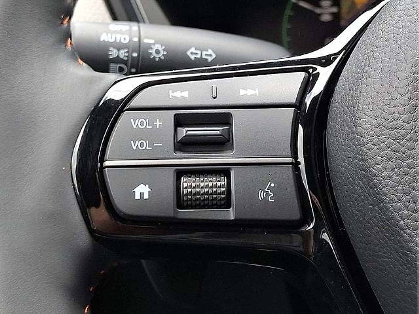 Used 2024 Honda CR-V Sport Touring image 21