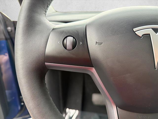 Used 2023 Tesla Model Y Long Range image 15