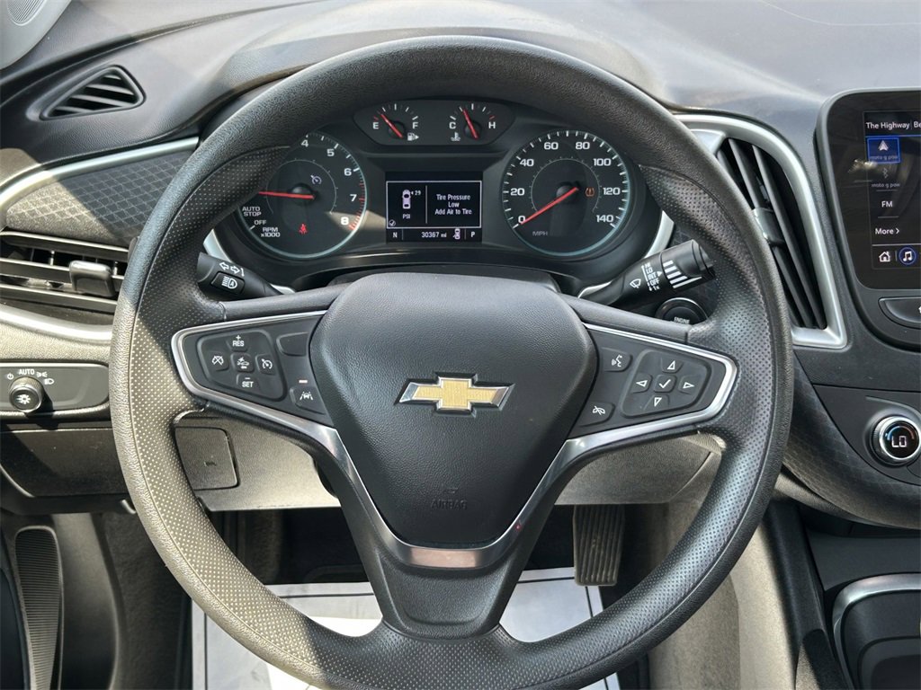 Used 2024 Chevrolet Malibu LT image 29