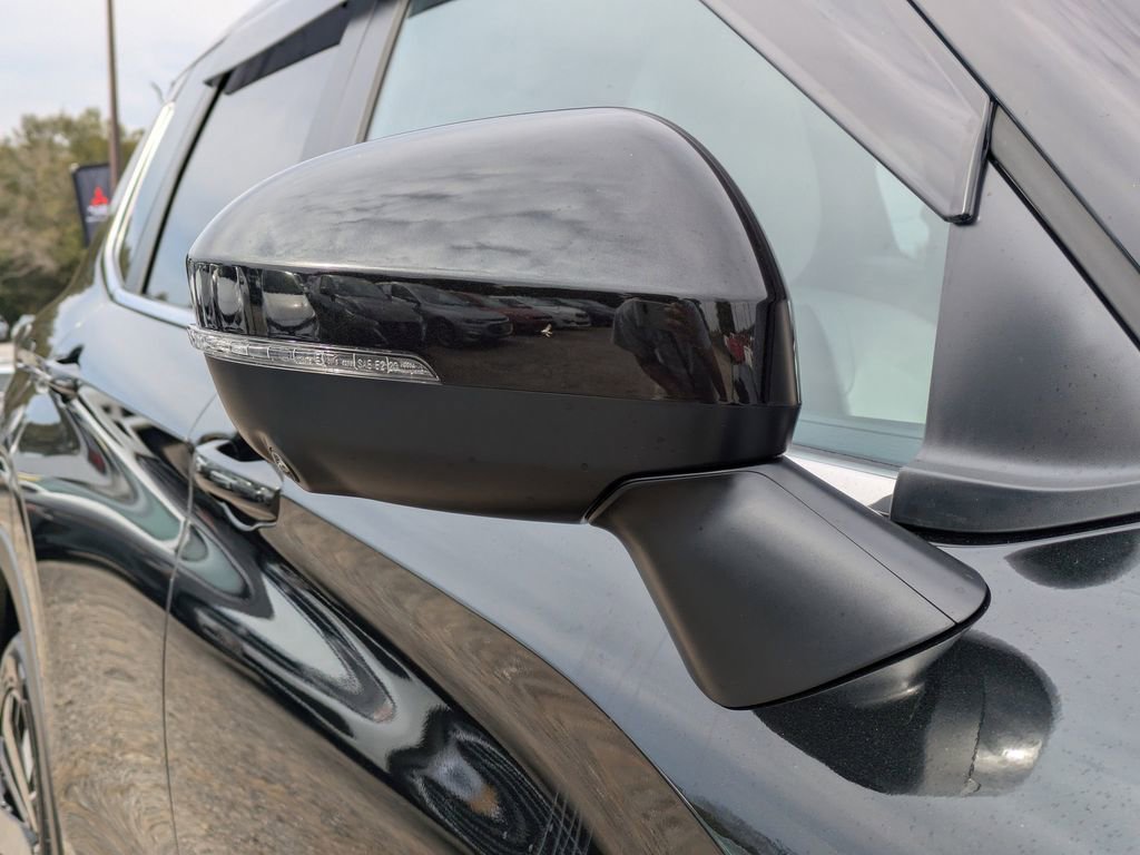New 2026 Mitsubishi Outlander SE FWD image 11