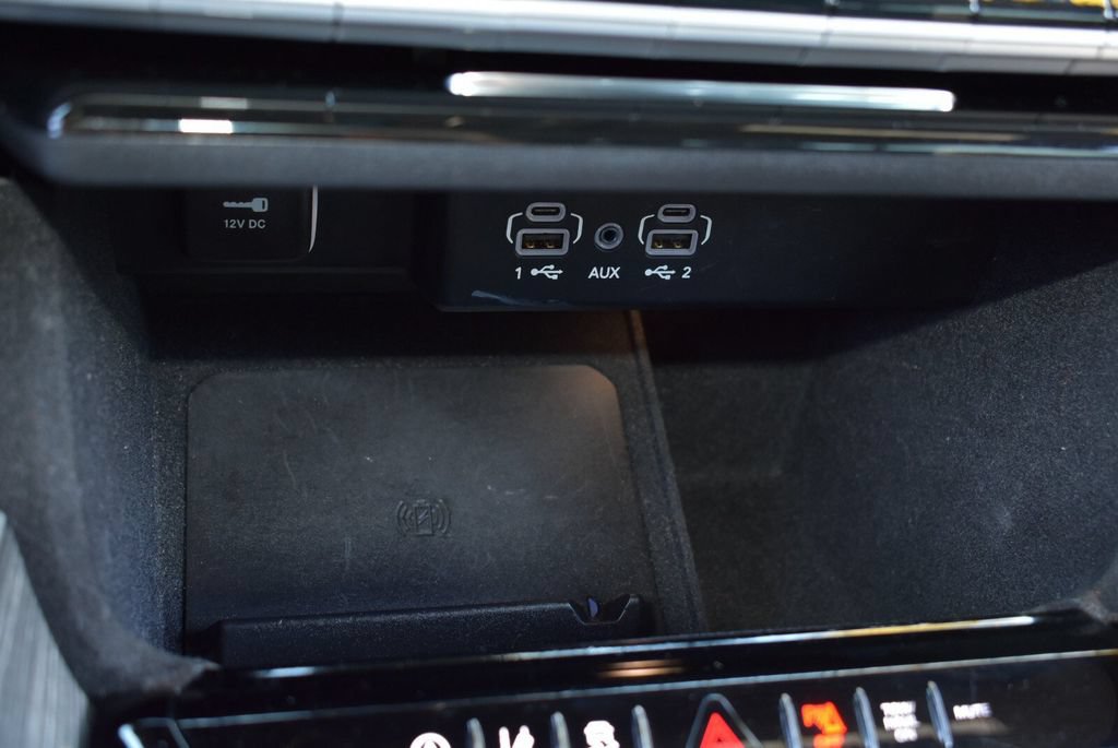 Used 2022 Jeep Wagoneer Series II AWD/4WD image 21