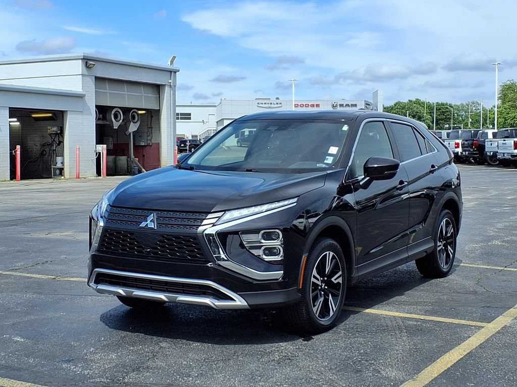 Used 2024 Mitsubishi Eclipse Cross AWD image 2