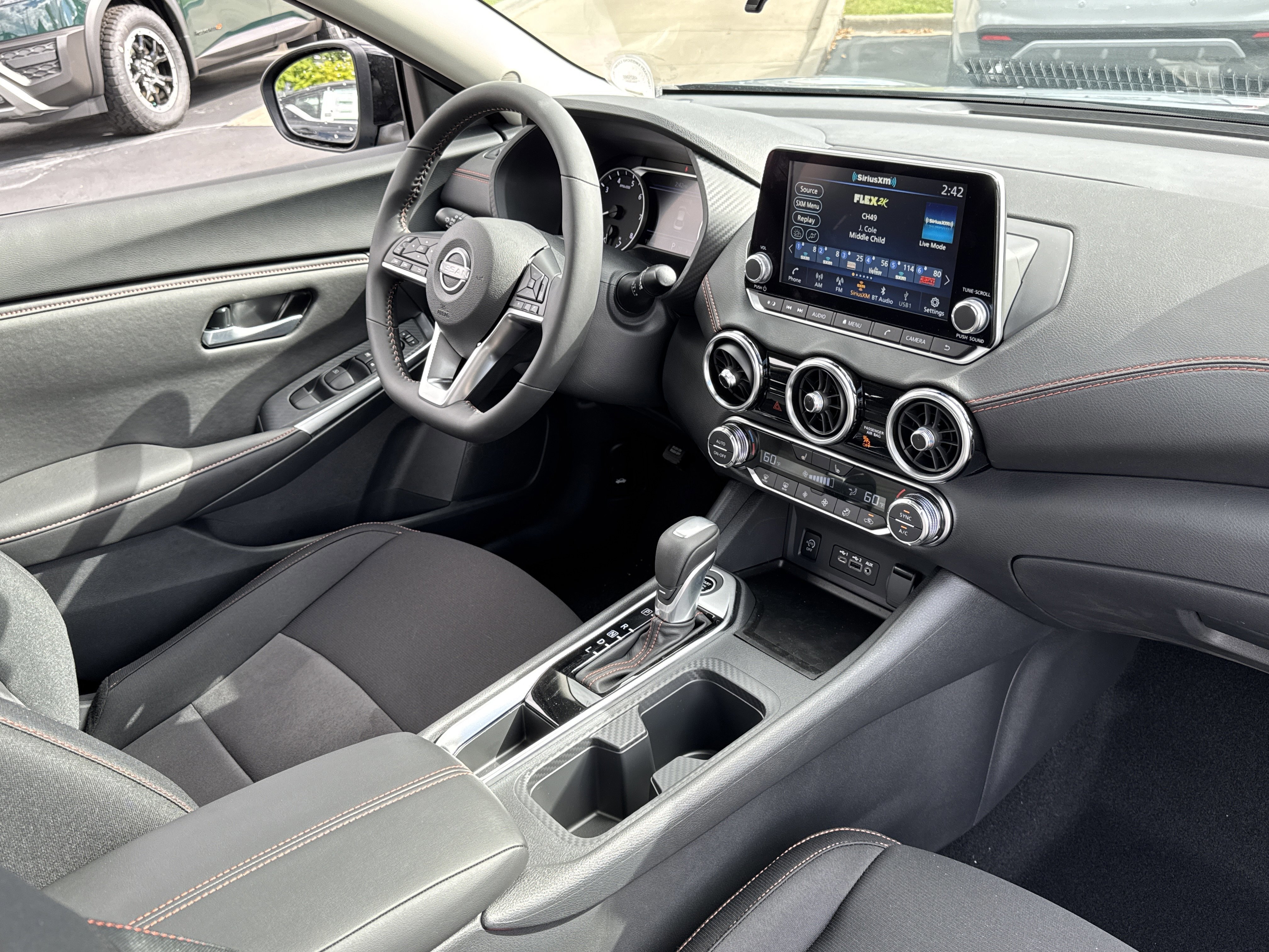New 2025 Nissan Sentra SR image 22