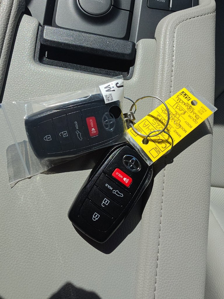 Used 2025 Toyota Grand Highlander FWD image 29