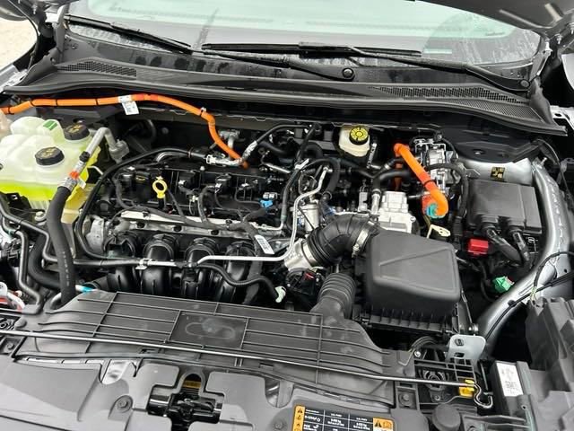 Used 2024 Ford Escape ST-Line w/ Equipment Group 301A FWD image 21