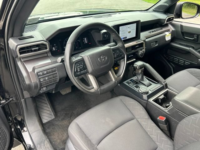 Certified 2025 Toyota Tacoma SR5 AWD/4WD image 24