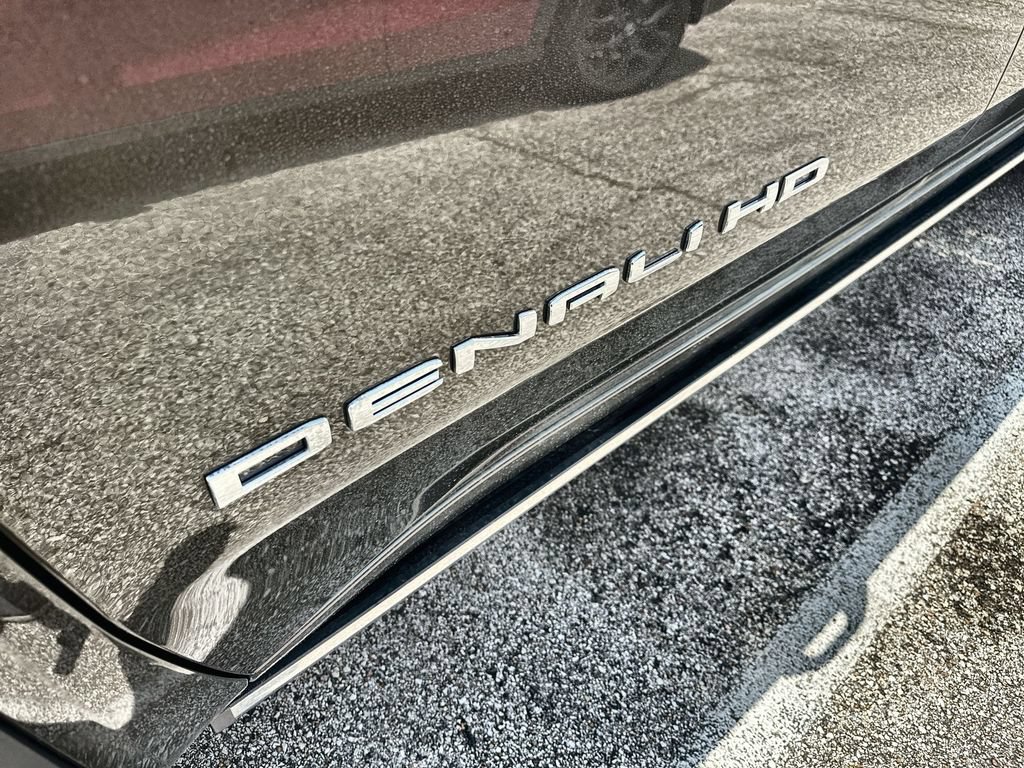 Used 2023 GMC Sierra 2500 Denali w/ Denali Ultimate Package AWD/4WD image 4