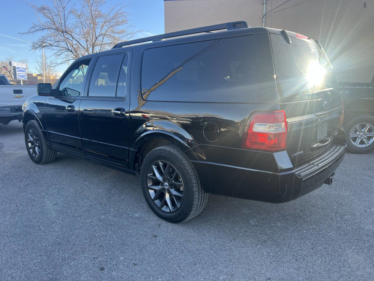 Used 2017 Ford Expedition EL Limited w/ Equipment Group 301A image 5