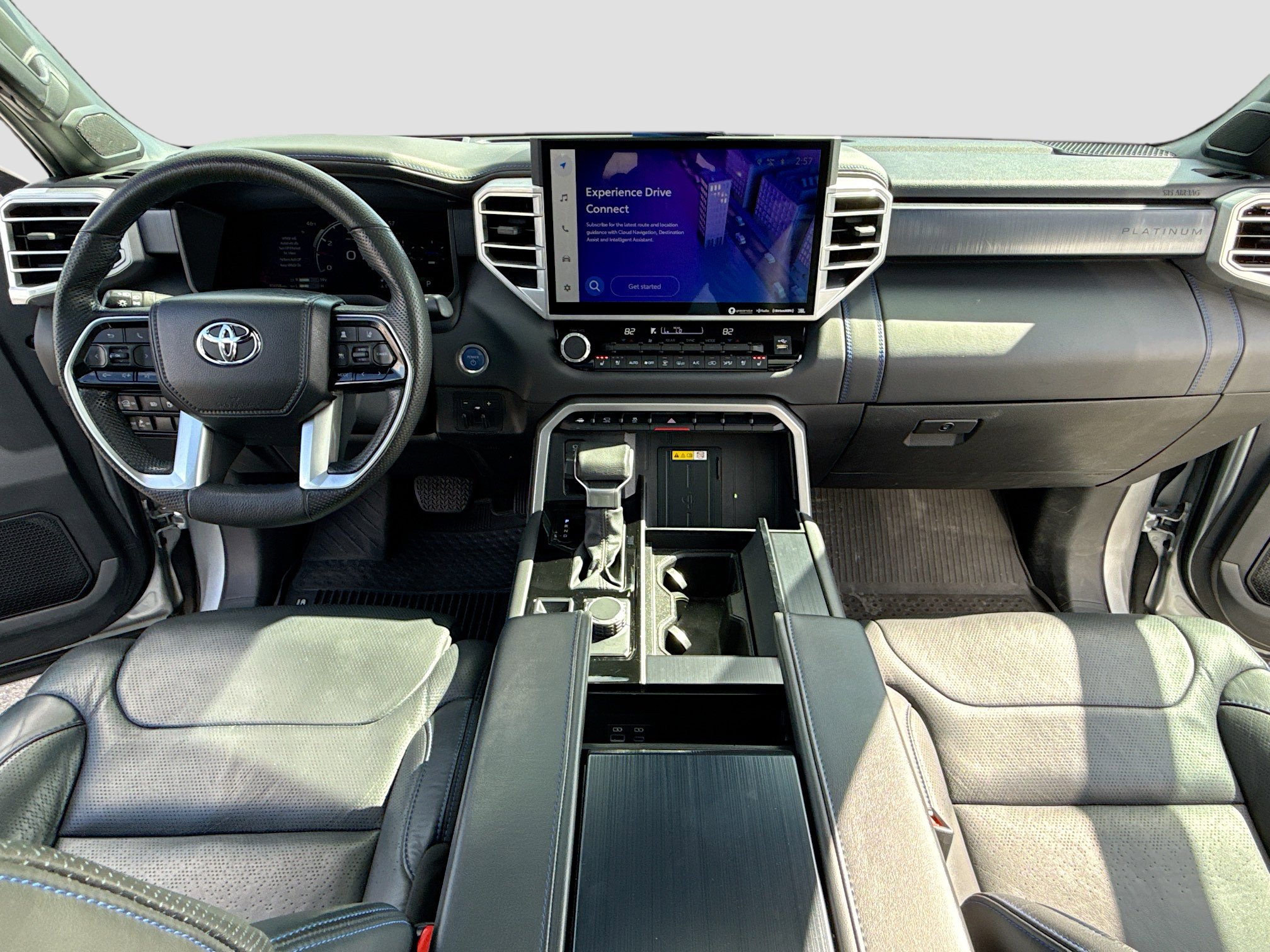 Used 2023 Toyota Sequoia Platinum image 3