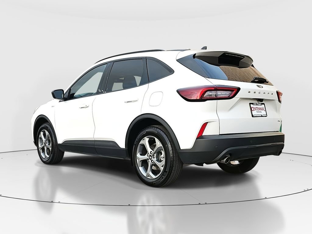 Used 2025 Ford Escape ST-Line w/ Tech Pack #1 AWD/4WD image 7