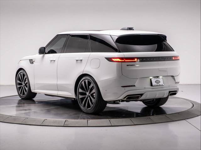 Used 2026 Land Rover Range Rover Sport Dynamic SE AWD/4WD image 3