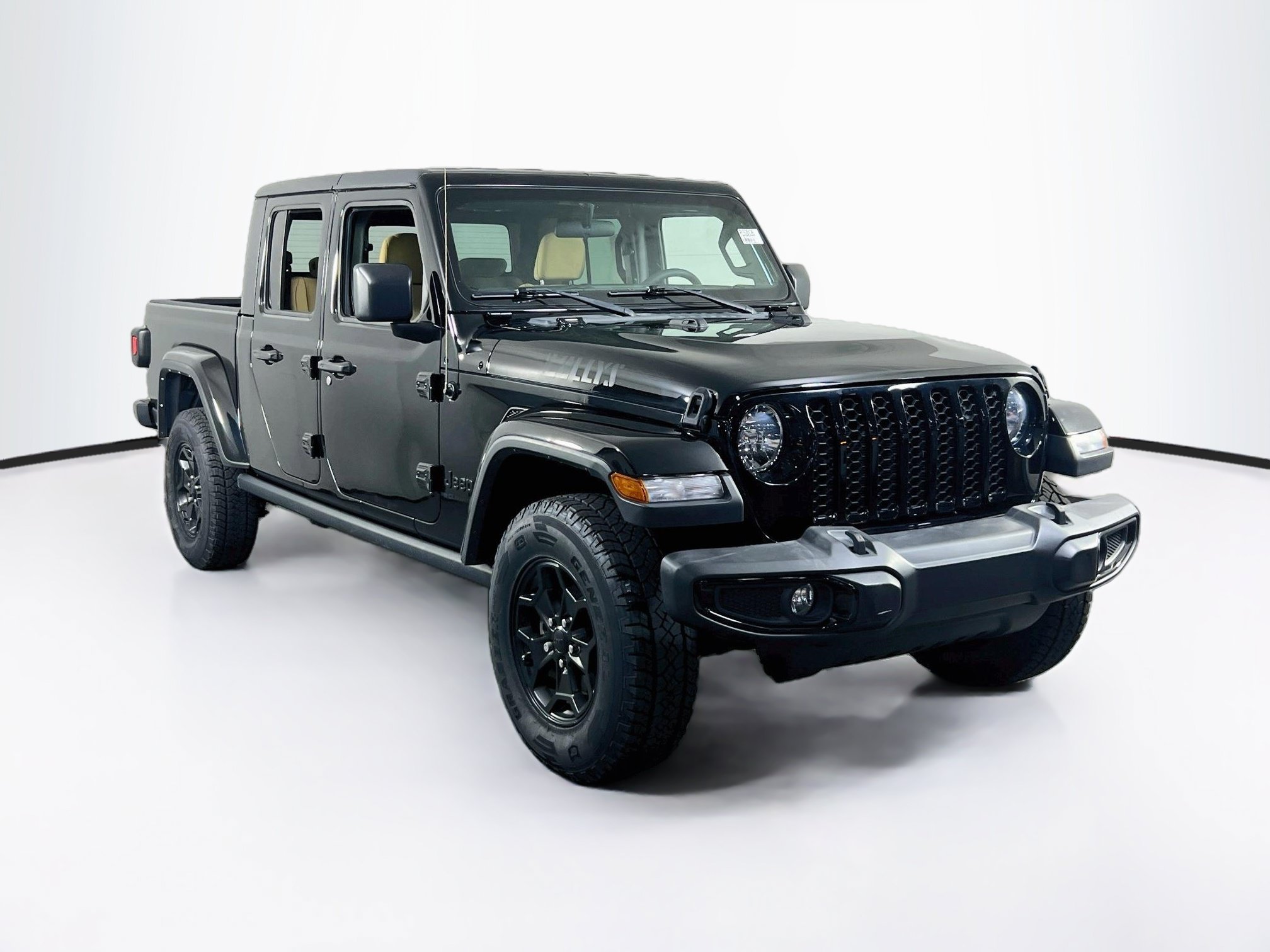 Used 2023 Jeep Gladiator Sport AWD/4WD image 3