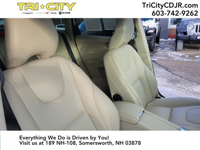 Used 2015 Volvo XC60 T5 image 24
