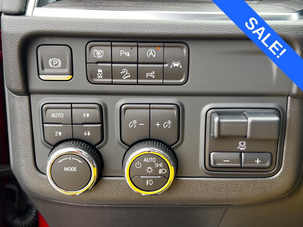 Used 2025 Chevrolet Tahoe Premier AWD/4WD image 13