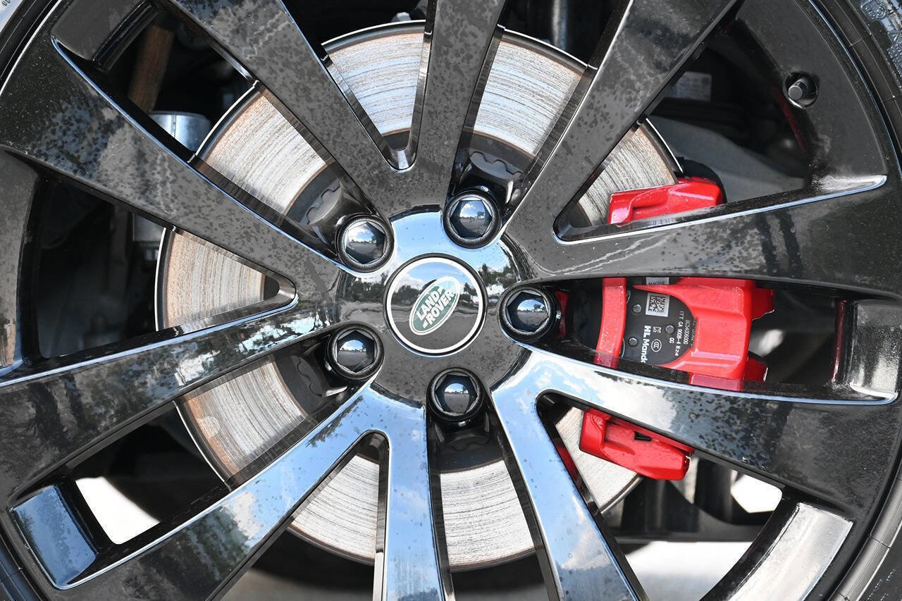 Used 2025 Land Rover Range Rover Sport Dynamic SE image 16