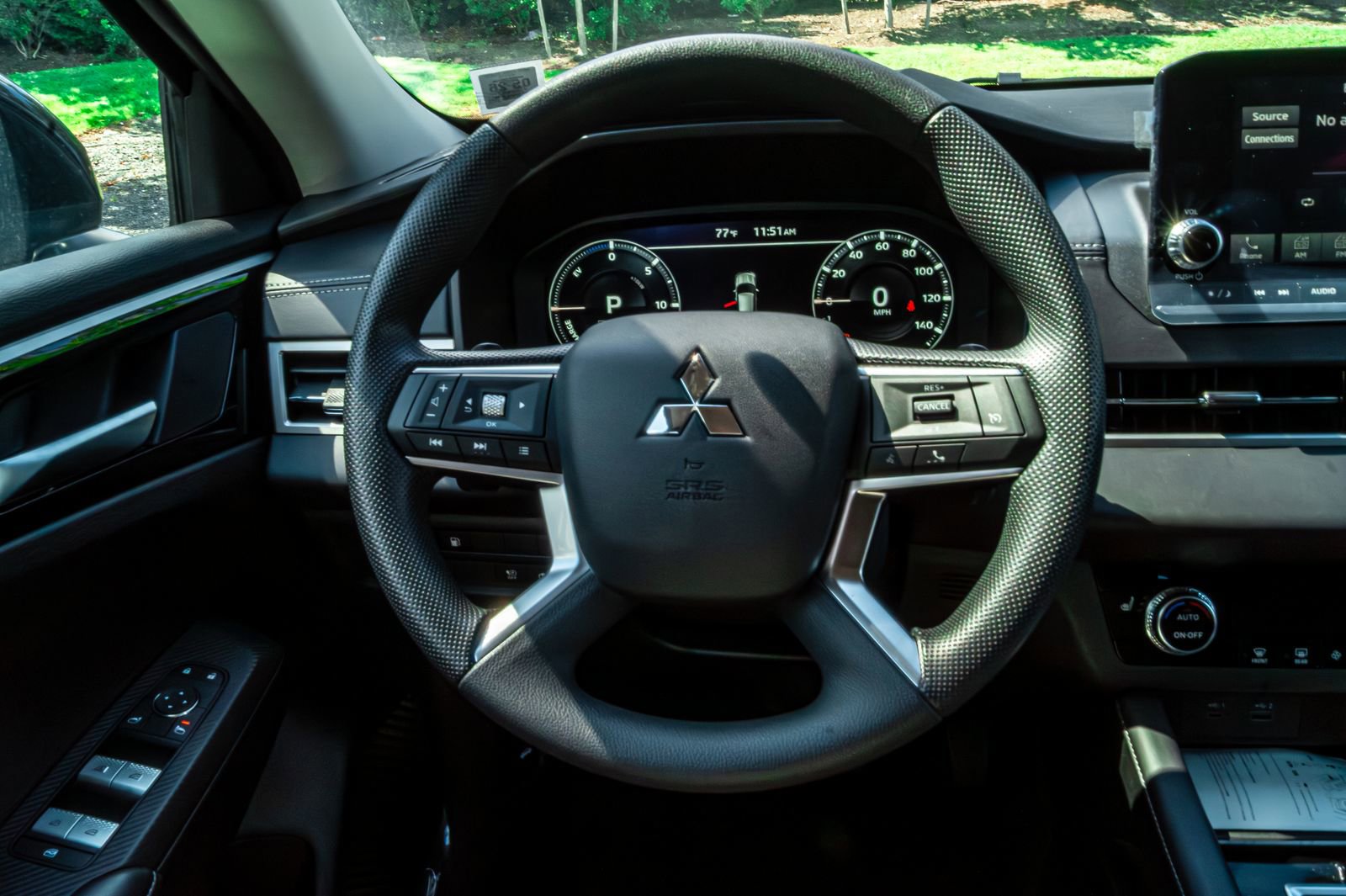 New 2025 Mitsubishi Outlander ES image 19