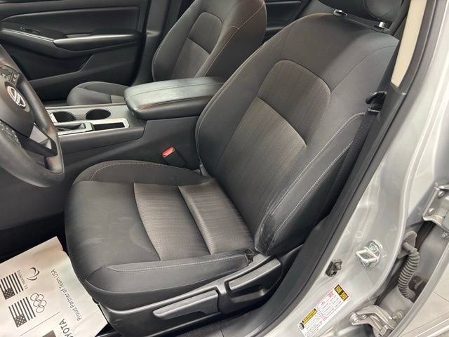 Used 2024 Nissan Altima 2.5 S FWD image 11