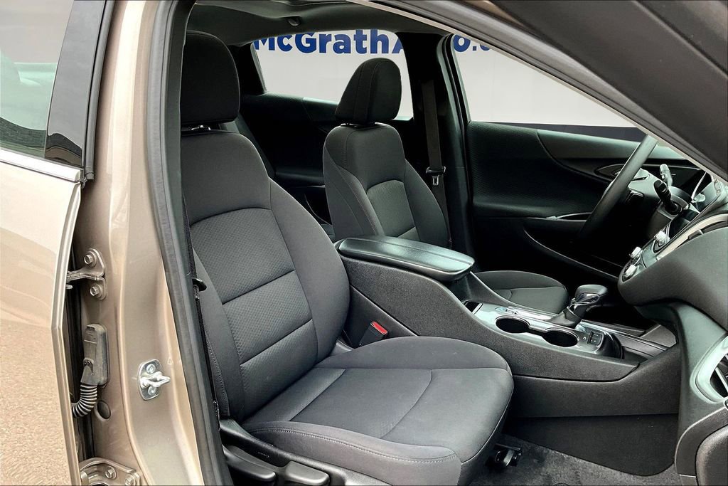 Used 2024 Chevrolet Malibu LT image 27