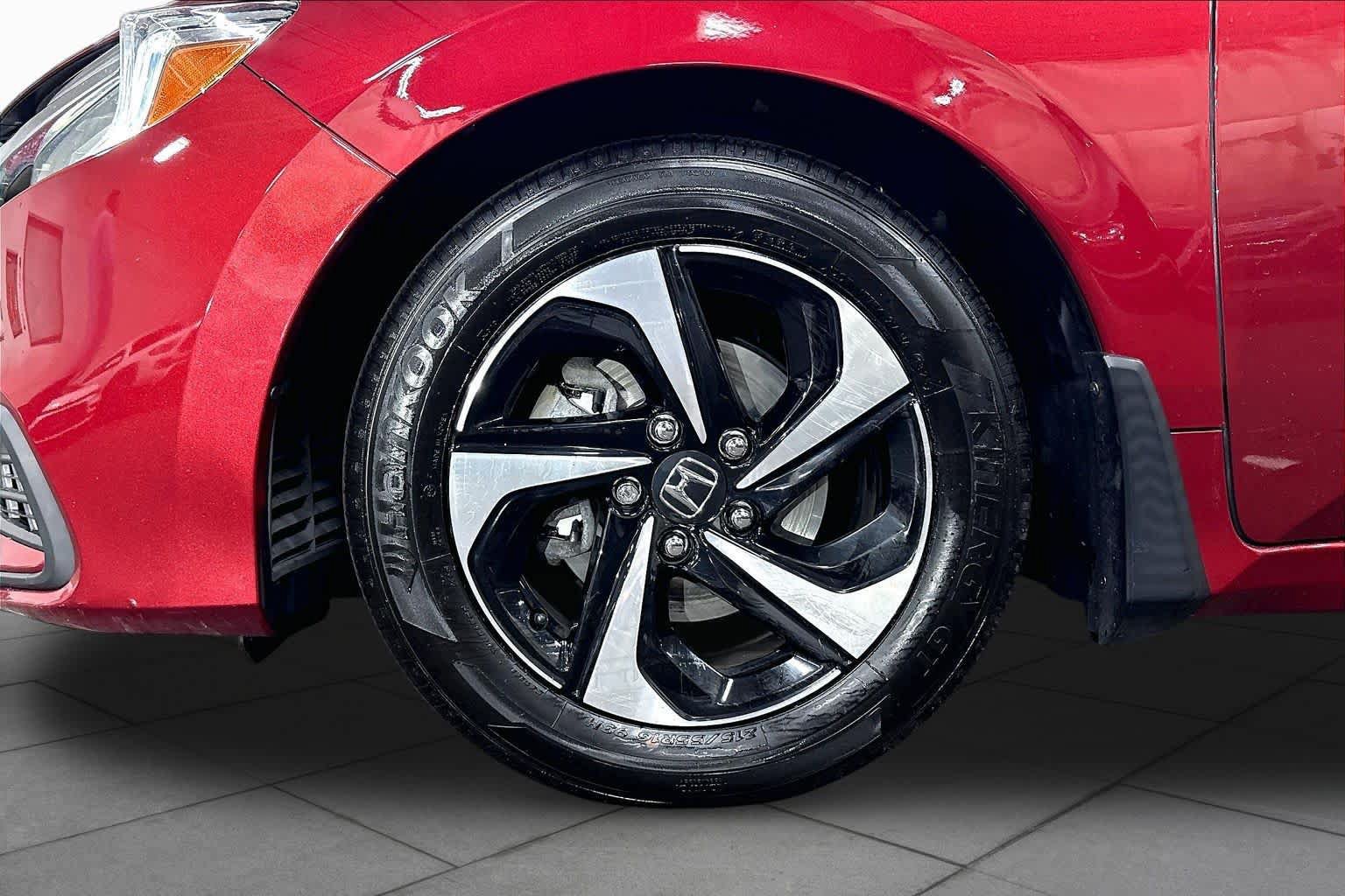 Used 2021 Honda Insight EX image 11