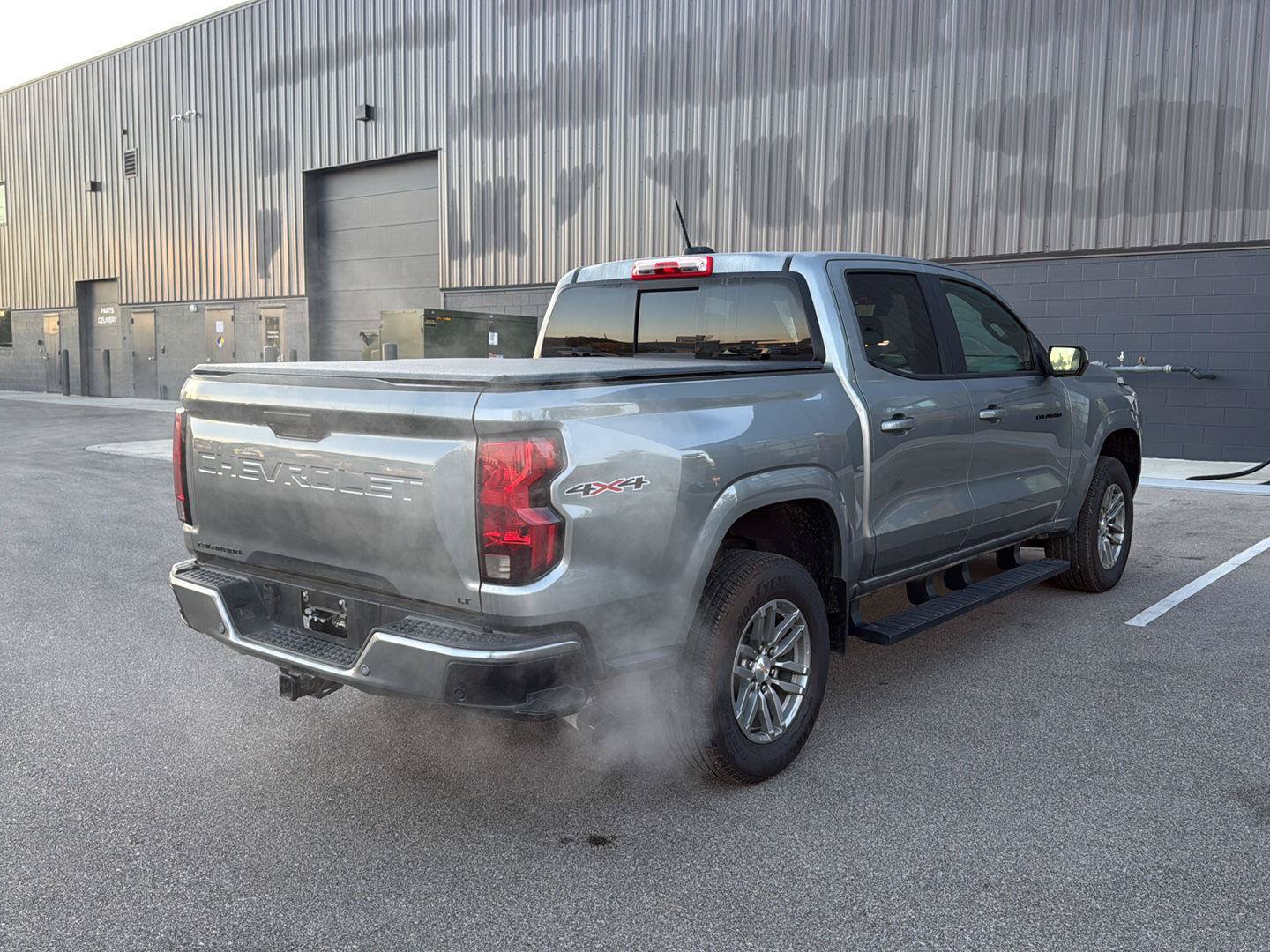 Used 2024 Chevrolet Colorado LT w/ LT Convenience Package II AWD/4WD image 3
