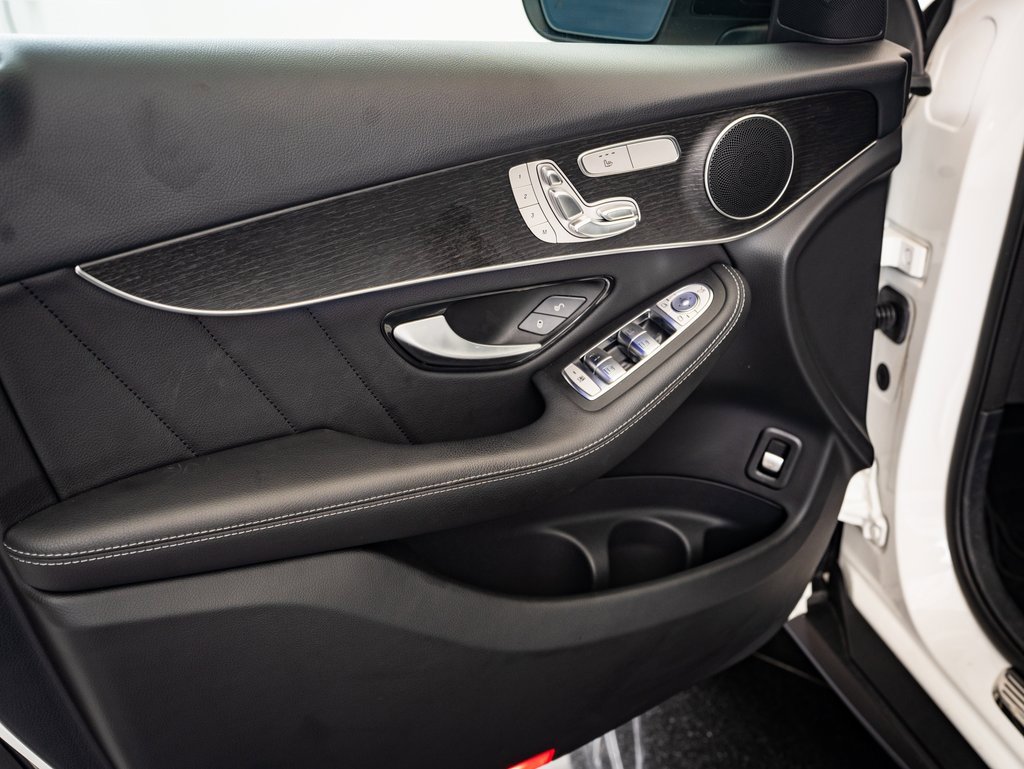 Certified 2022 Mercedes-Benz GLC 300 4MATIC image 25