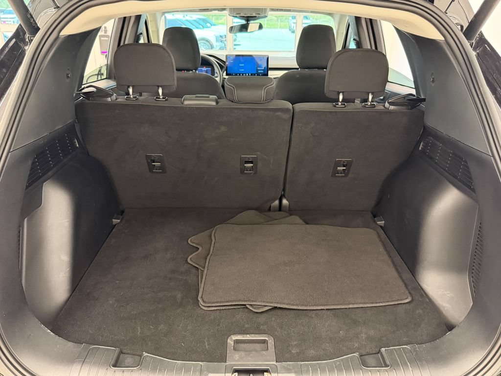 Used 2025 Ford Escape Active w/ Tech Pack #1 FWD image 29