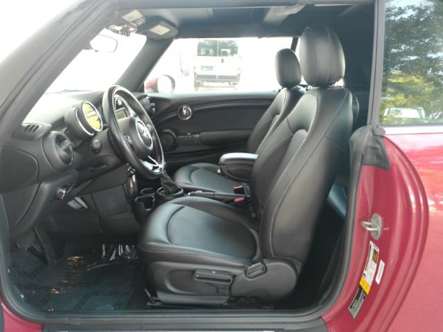 Used 2018 MINI Cooper Convertible FWD image 17
